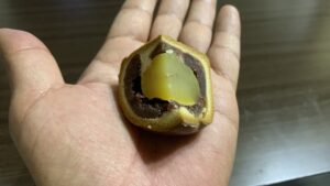 おやつ。六時屋の“栗俳菓(Kuri-Haika)”